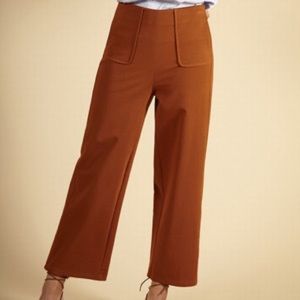 Comfortable, high wasted, classic yet on trend silhouette pants.